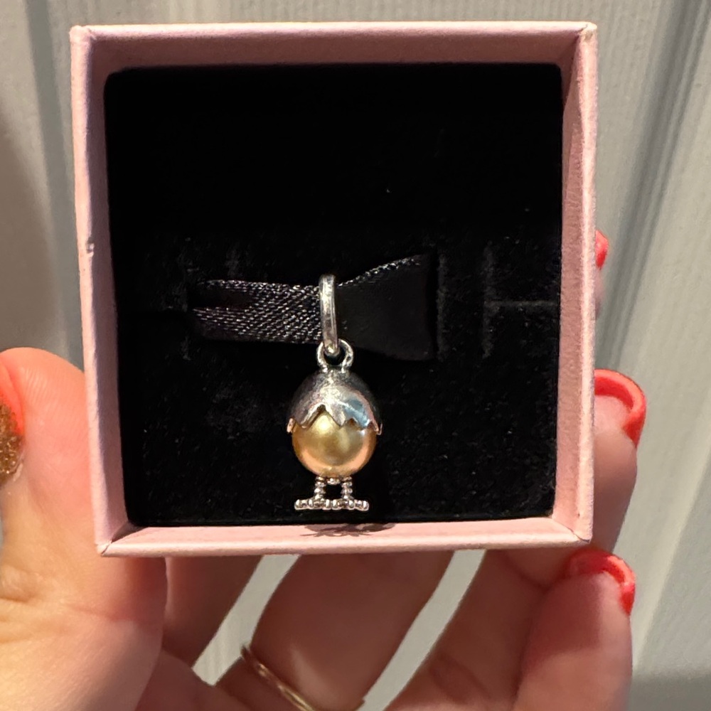 Pandora Silver and Cream Egg Charm - Picture 5 of 7